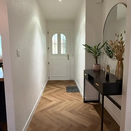 Holiday home La Parenthese, Maison Lumineuse Avec Jardin & Grande Terrasse Proche Du Puy Dufou