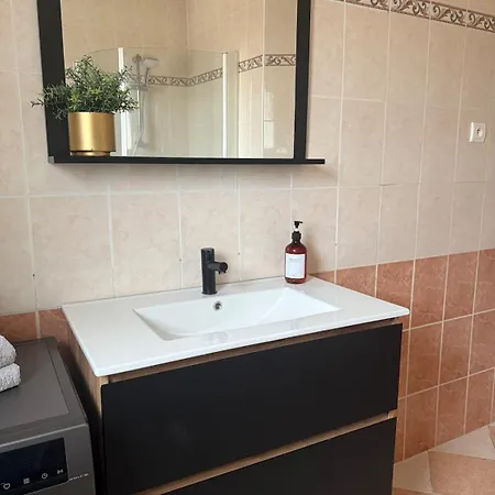 La Parenthese, Maison Lumineuse Avec Jardin & Grande Terrasse Proche Du Puy Dufou 別荘 *