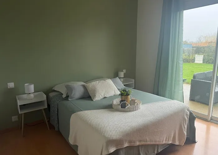 La Parenthese, Maison Lumineuse Avec Jardin & Grande Terrasse Proche Du Puy Dufou بيت للعطل Les Épesses