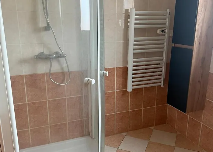 بيت للعطل La Parenthese, Maison Lumineuse Avec Jardin & Grande Terrasse Proche Du Puy Dufou *